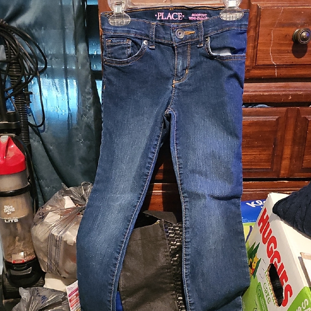 !!.                        Girls Size 6 Blue Jeans